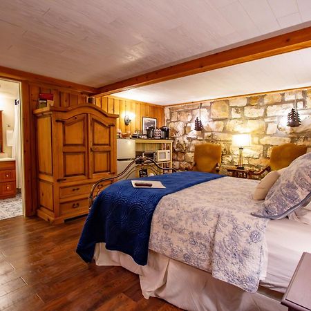 Bed and Breakfast A Barn At The Quarry Fredericksburg Exterior foto