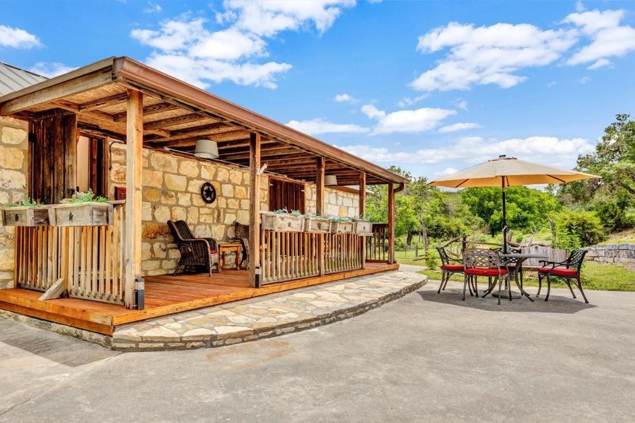 Bed and Breakfast A Barn At The Quarry Fredericksburg Exterior foto