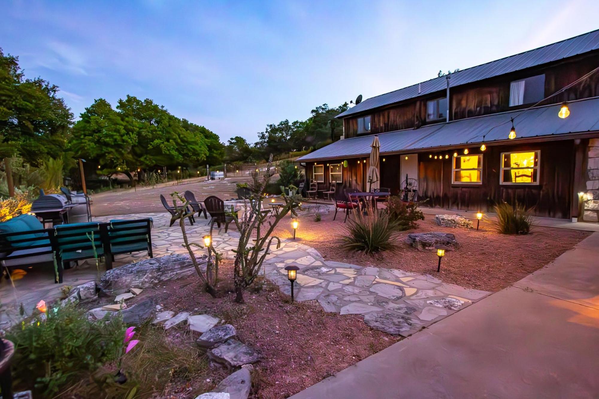 Bed and Breakfast A Barn At The Quarry Fredericksburg Exterior foto