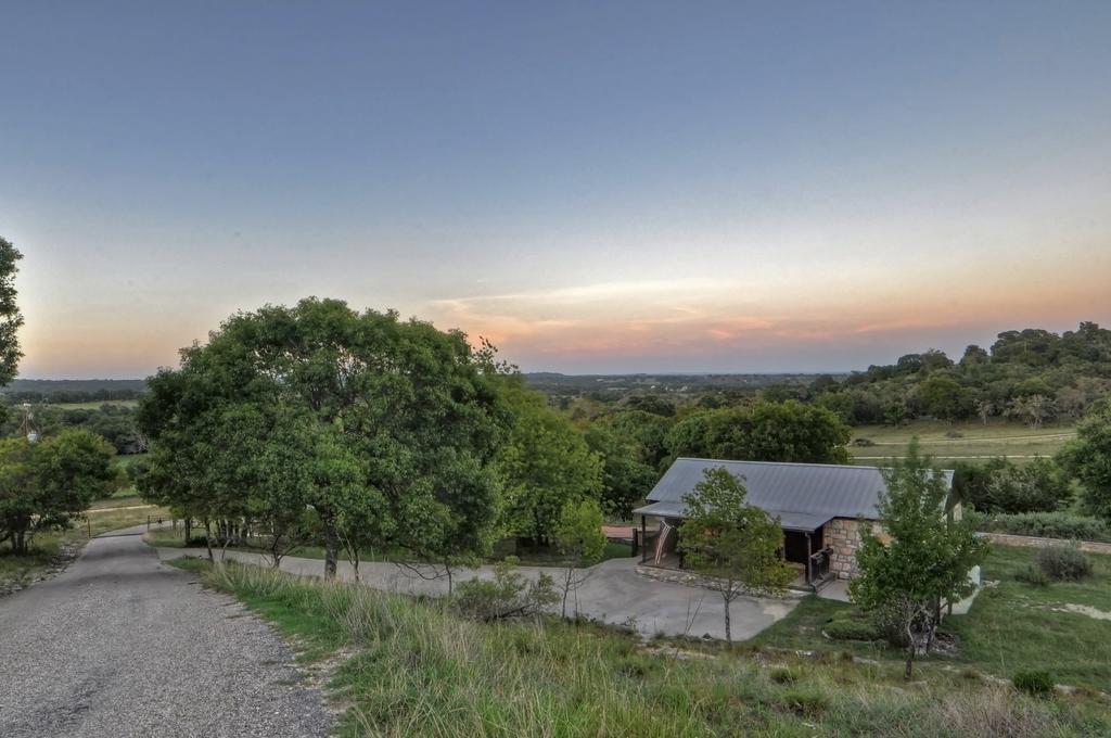 Bed and Breakfast A Barn At The Quarry Fredericksburg Exterior foto